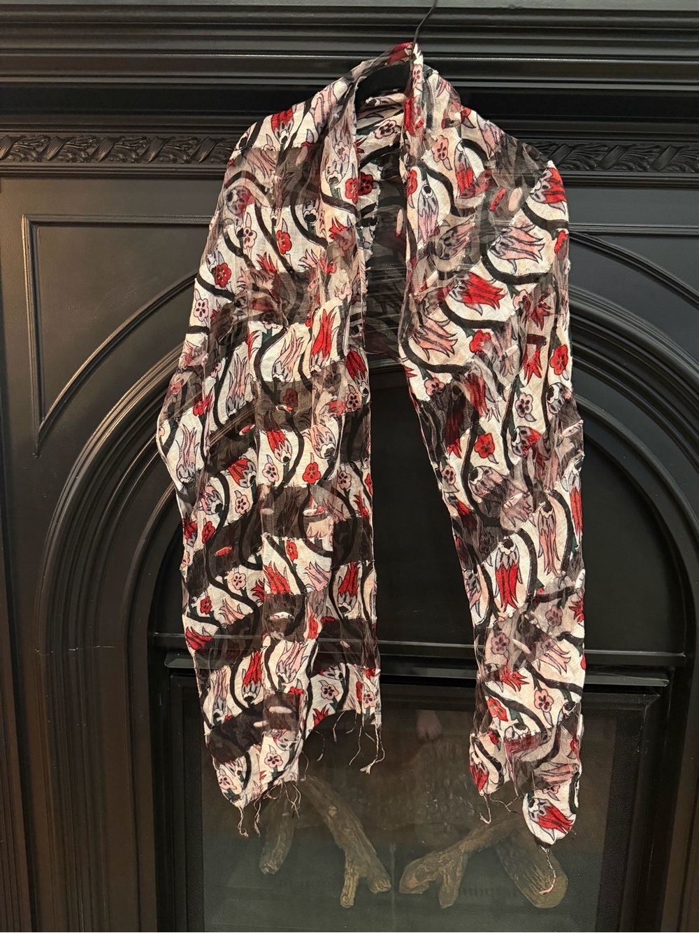 Lightweight Printed Scarf with Beautiful Detailing